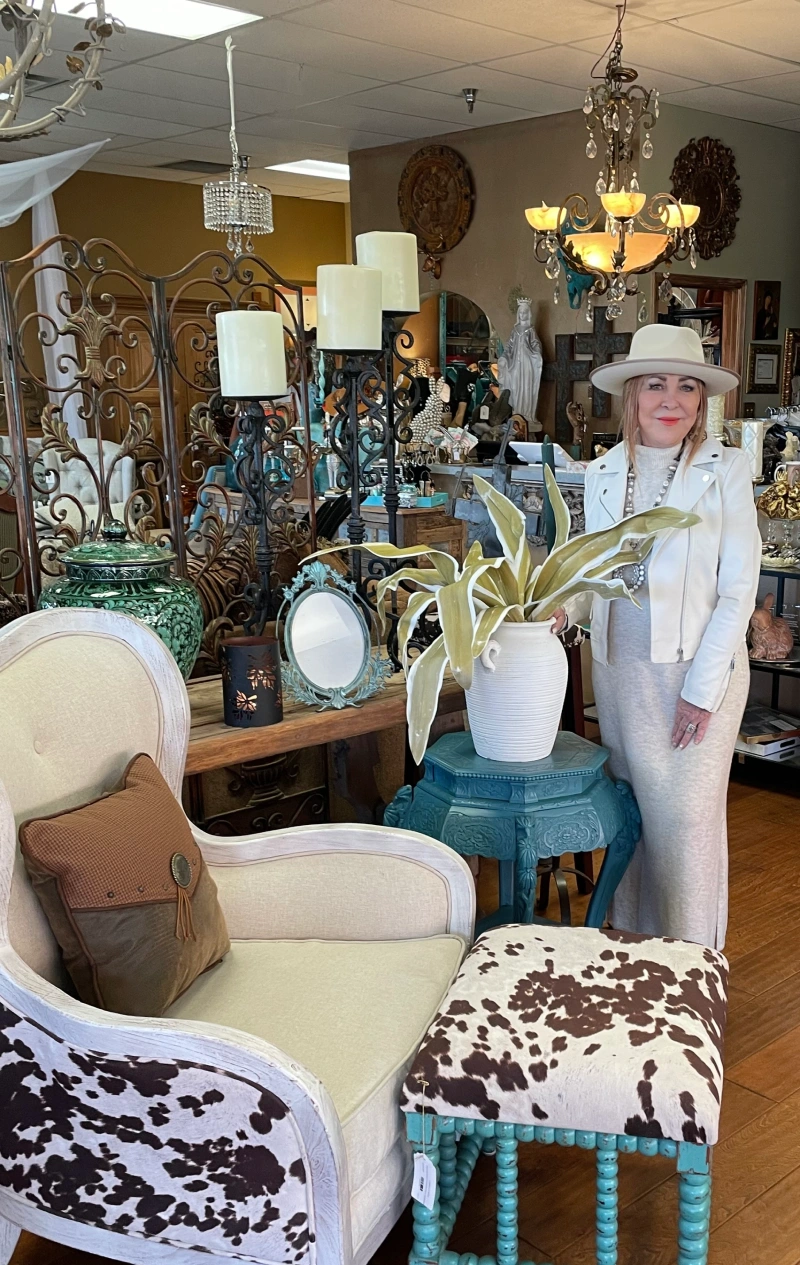 La Casa Bella - Consignment Shop